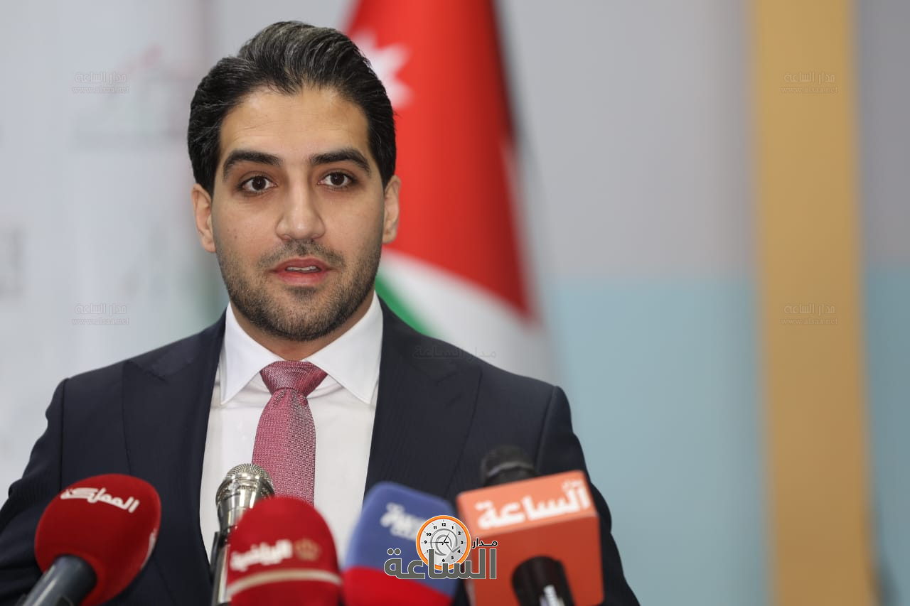 Madar Al-Saa Images 0.16836561110858517