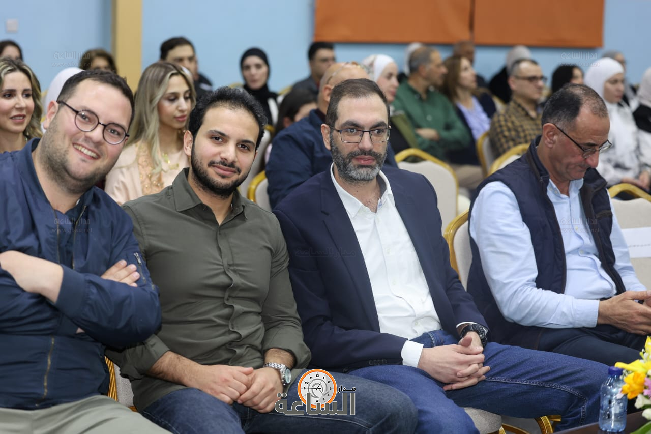 Madar Al-Saa Images 0.8434188372304998