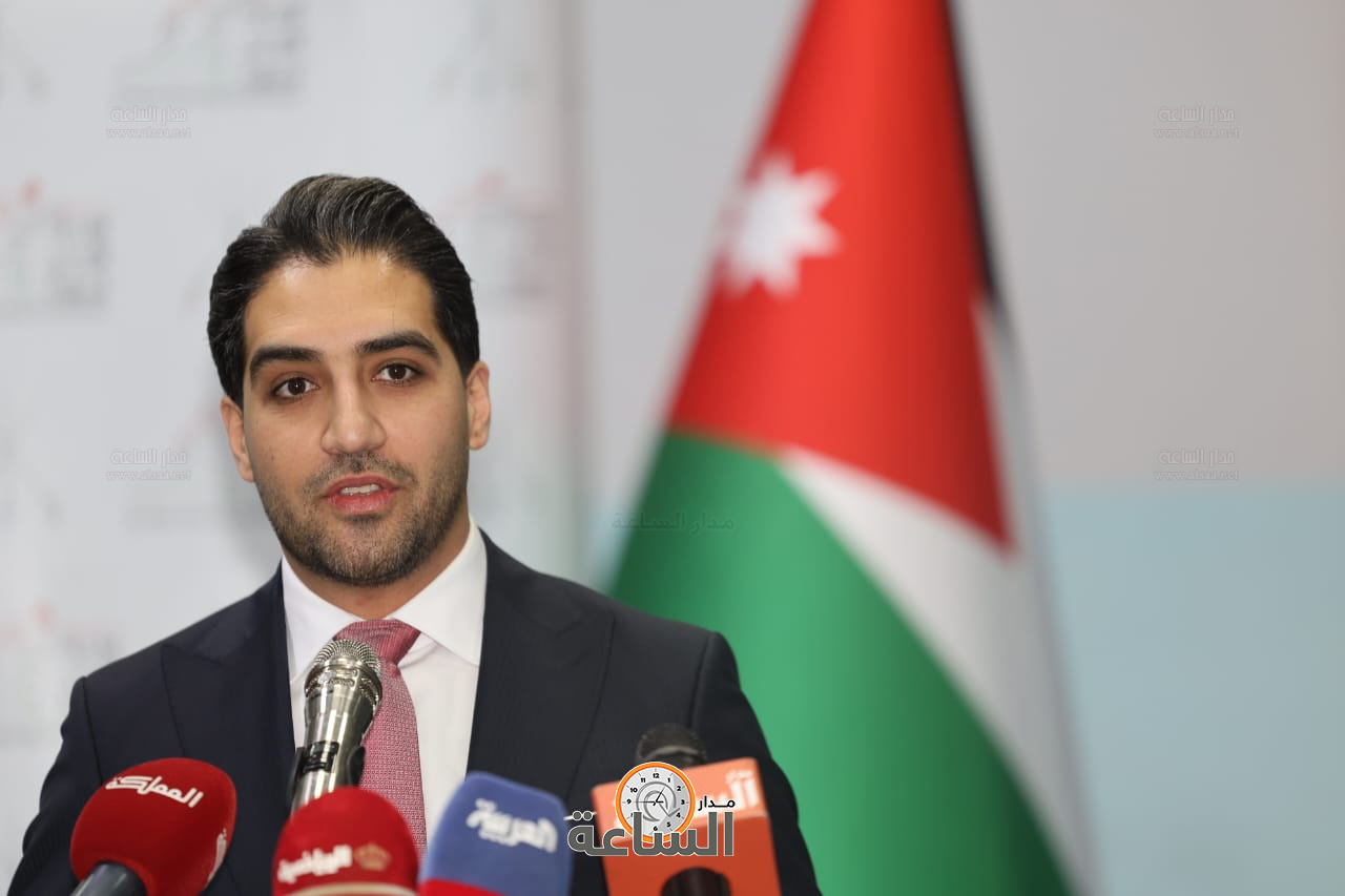 Madar Al-Saa Images 0.7898391394842272