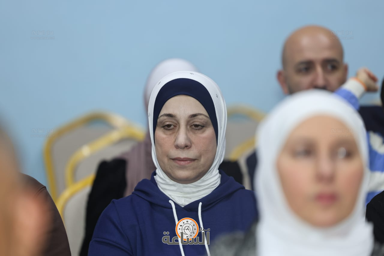 Madar Al-Saa Images 0.7543864672582925