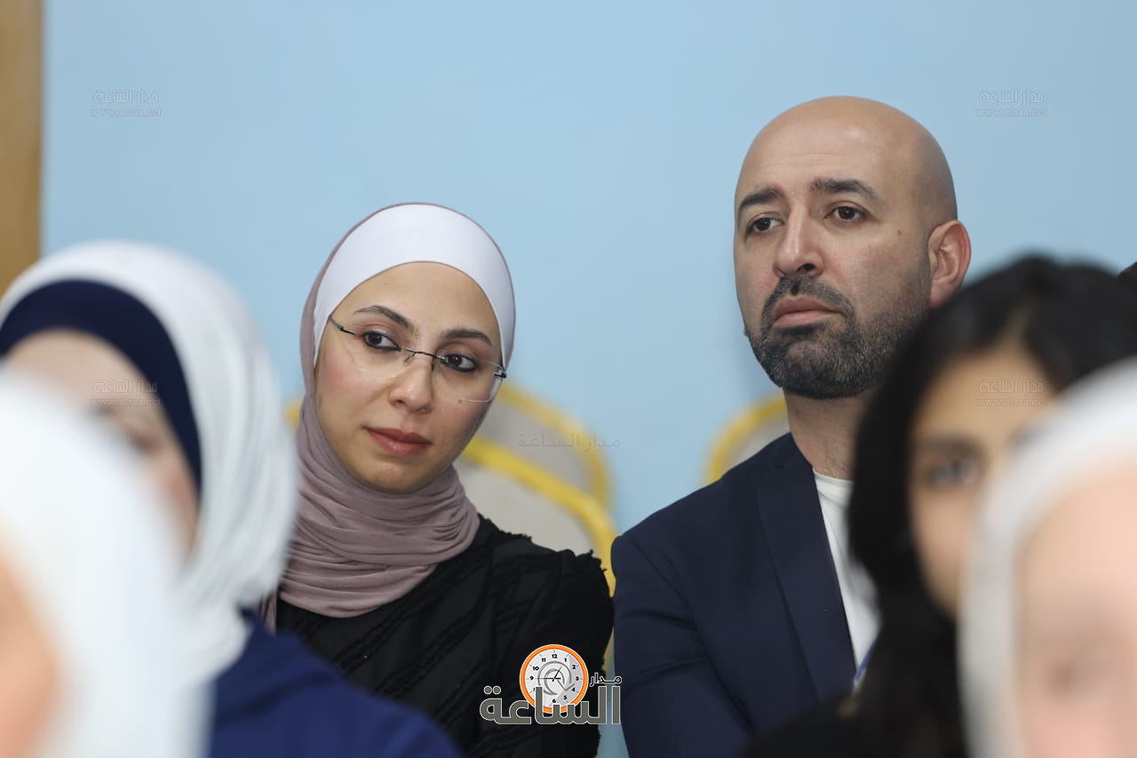 Madar Al-Saa Images 0.4999644679398474