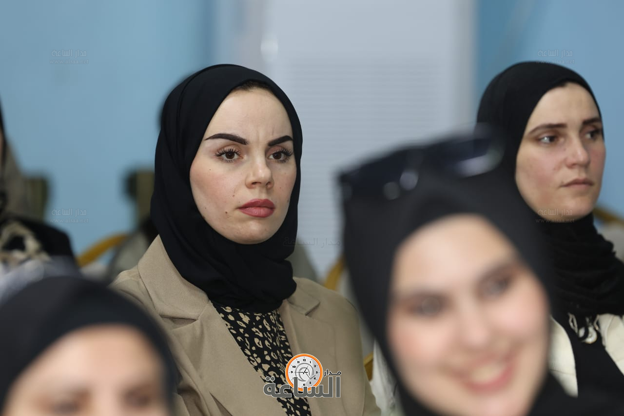 Madar Al-Saa Images 0.9093857394990179