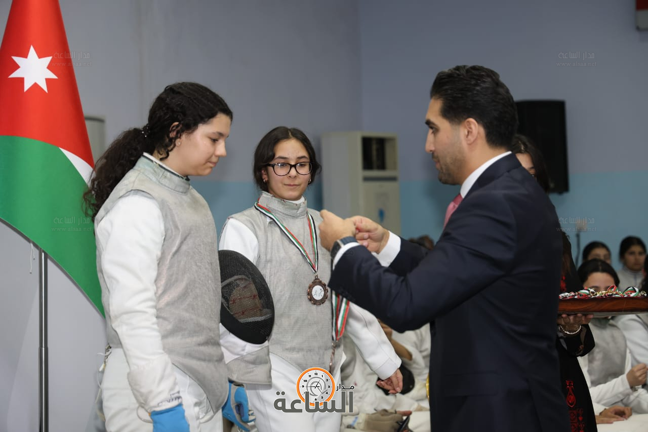 Madar Al-Saa Images 0.7607926662104281