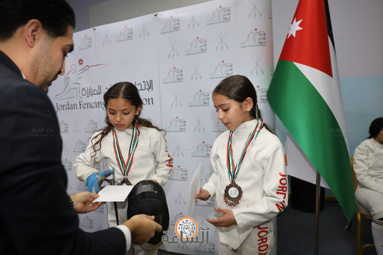 Madar Al-Saa Images 0.8374924792999874