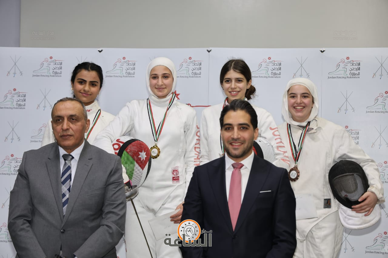 Madar Al-Saa Images 0.4699853919989201