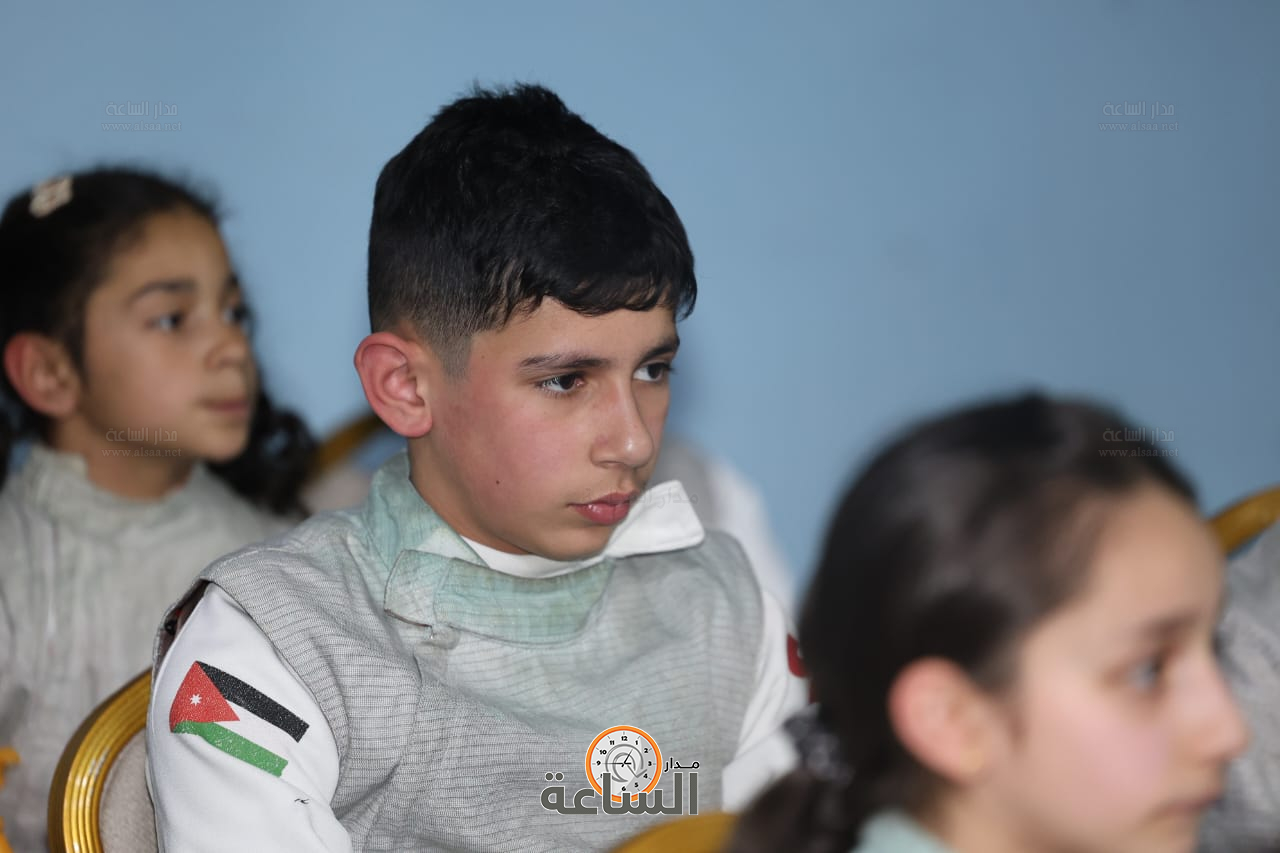 Madar Al-Saa Images 0.2652105553737183