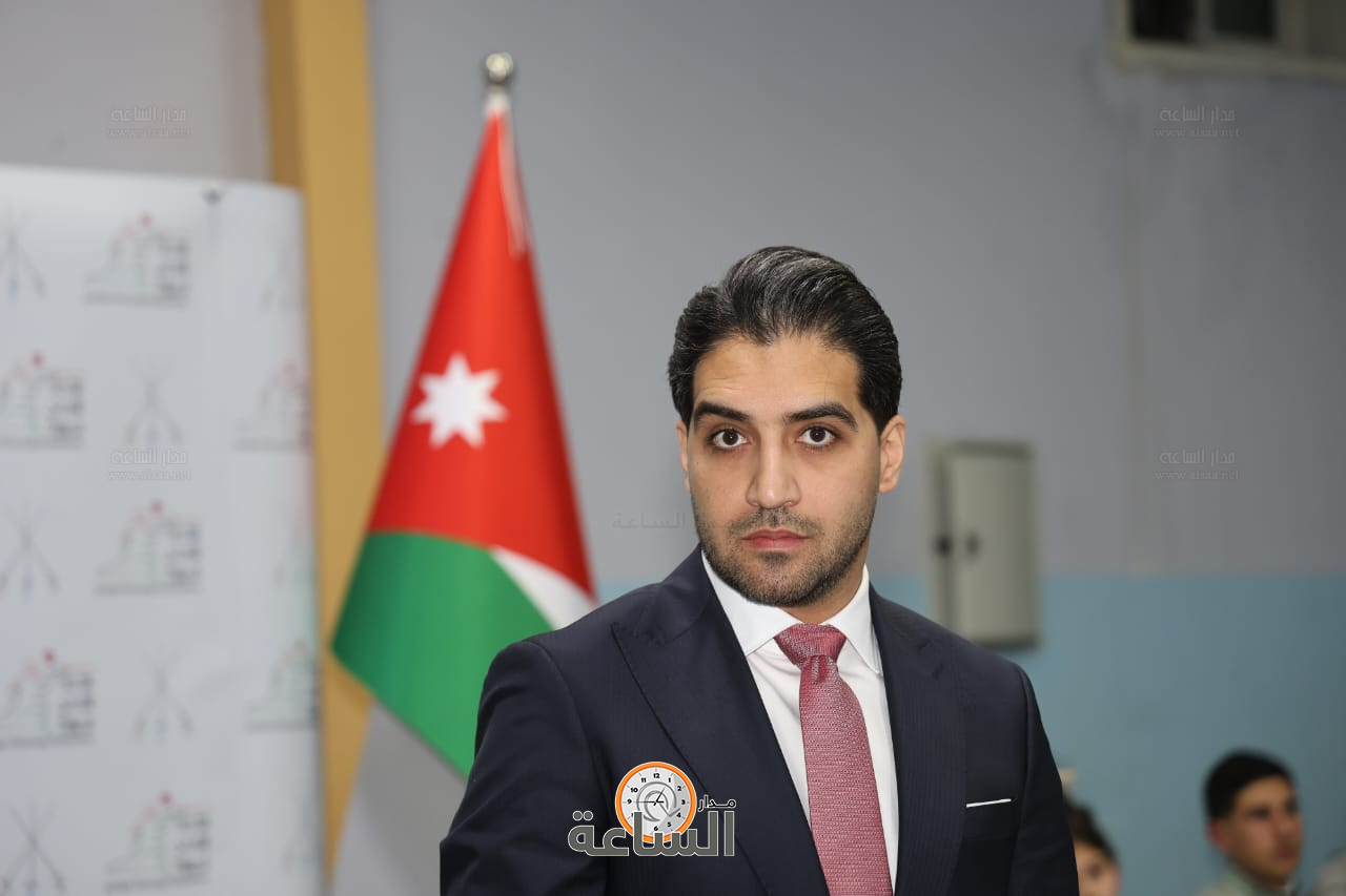 Madar Al-Saa Images 0.8530840123224048