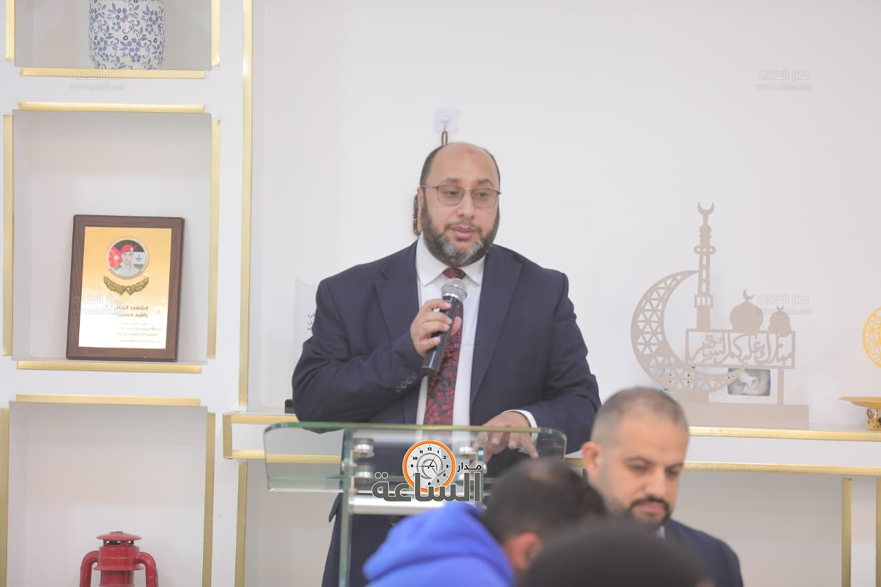 Madar Al-Saa Images 0.32440073478142173