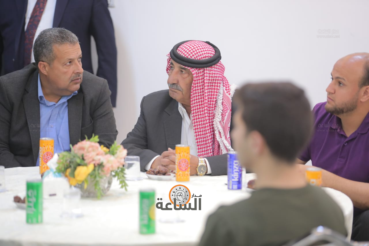 Madar Al-Saa Images 0.25615867147306237