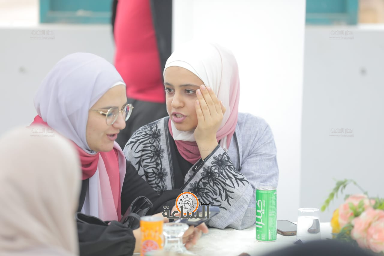 Madar Al-Saa Images 0.12673411524192502