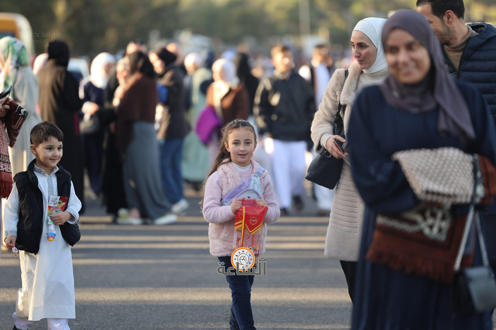 Madar Al-Saa Images 0.359899604152609