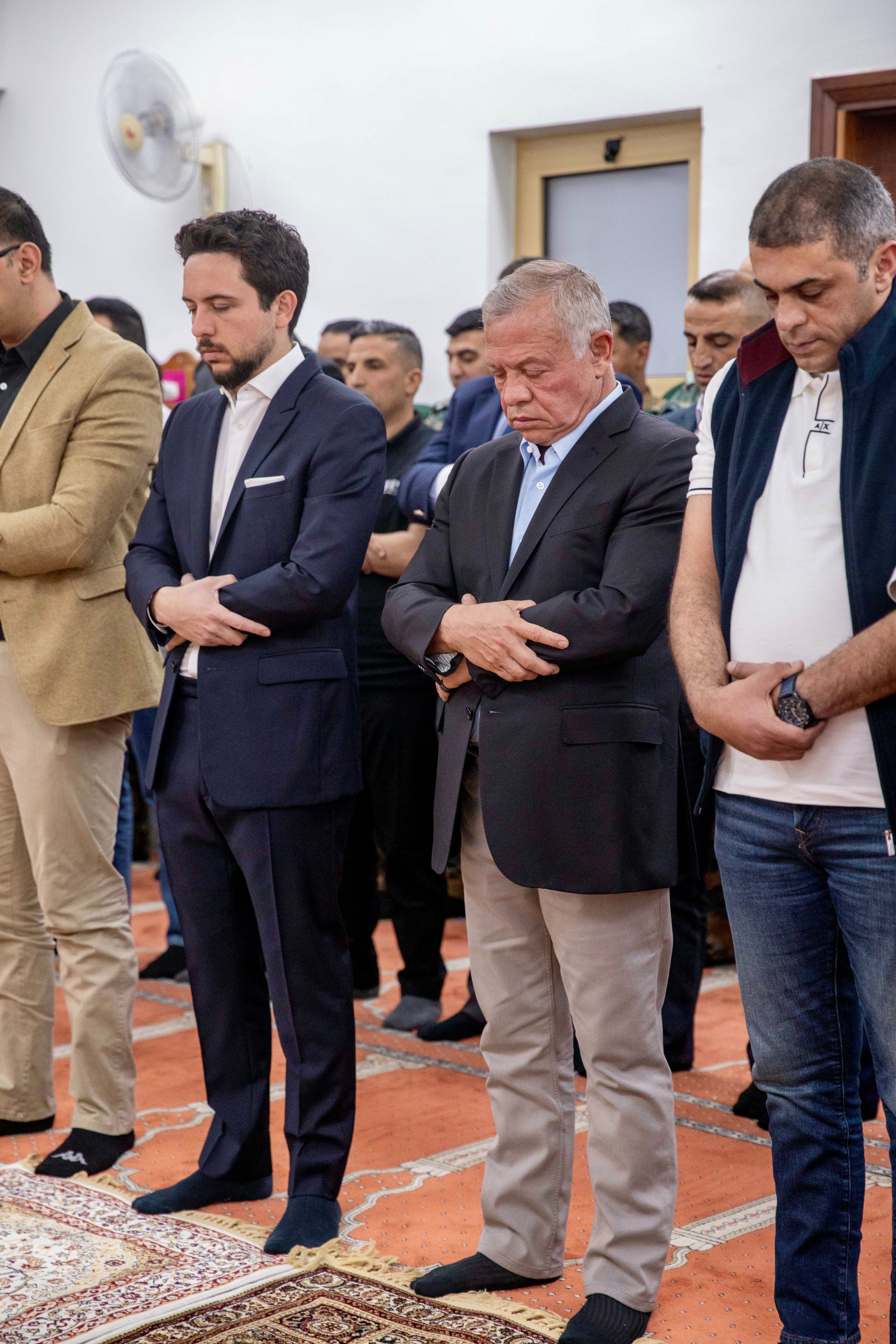 Madar Al-Saa Images 0.32812245077458235