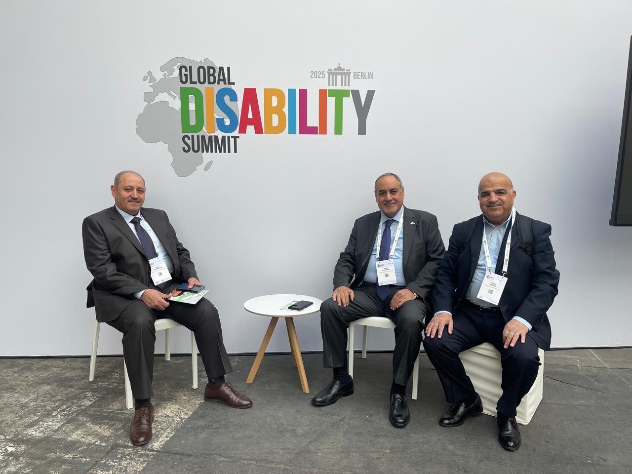 Madar Al-Saa Images 0.08125062105436953