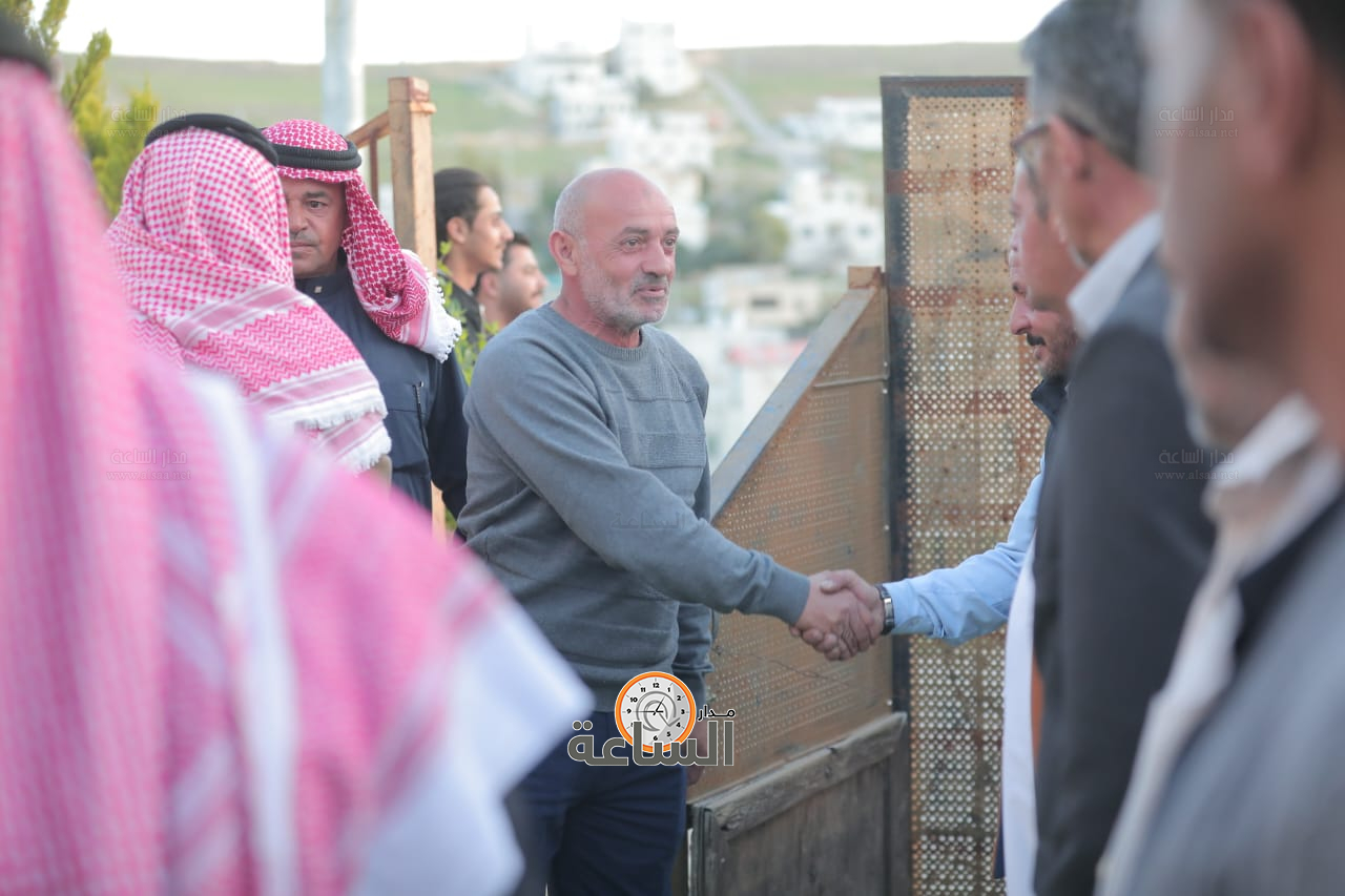 Madar Al-Saa Images 0.47359920513108733