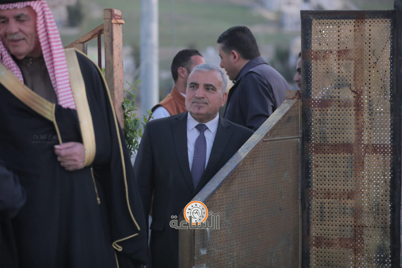 Madar Al-Saa Images 0.43825652913045987