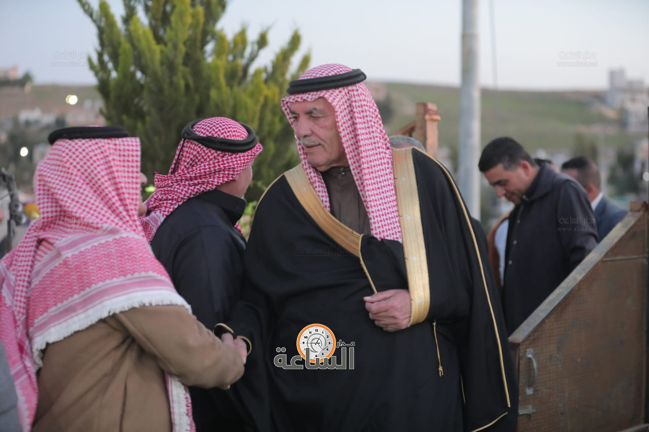 Madar Al-Saa Images 0.03809971410716817