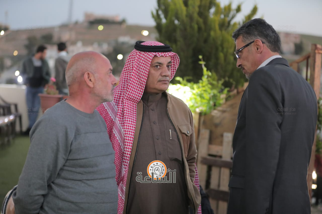 Madar Al-Saa Images 0.7523781163416827