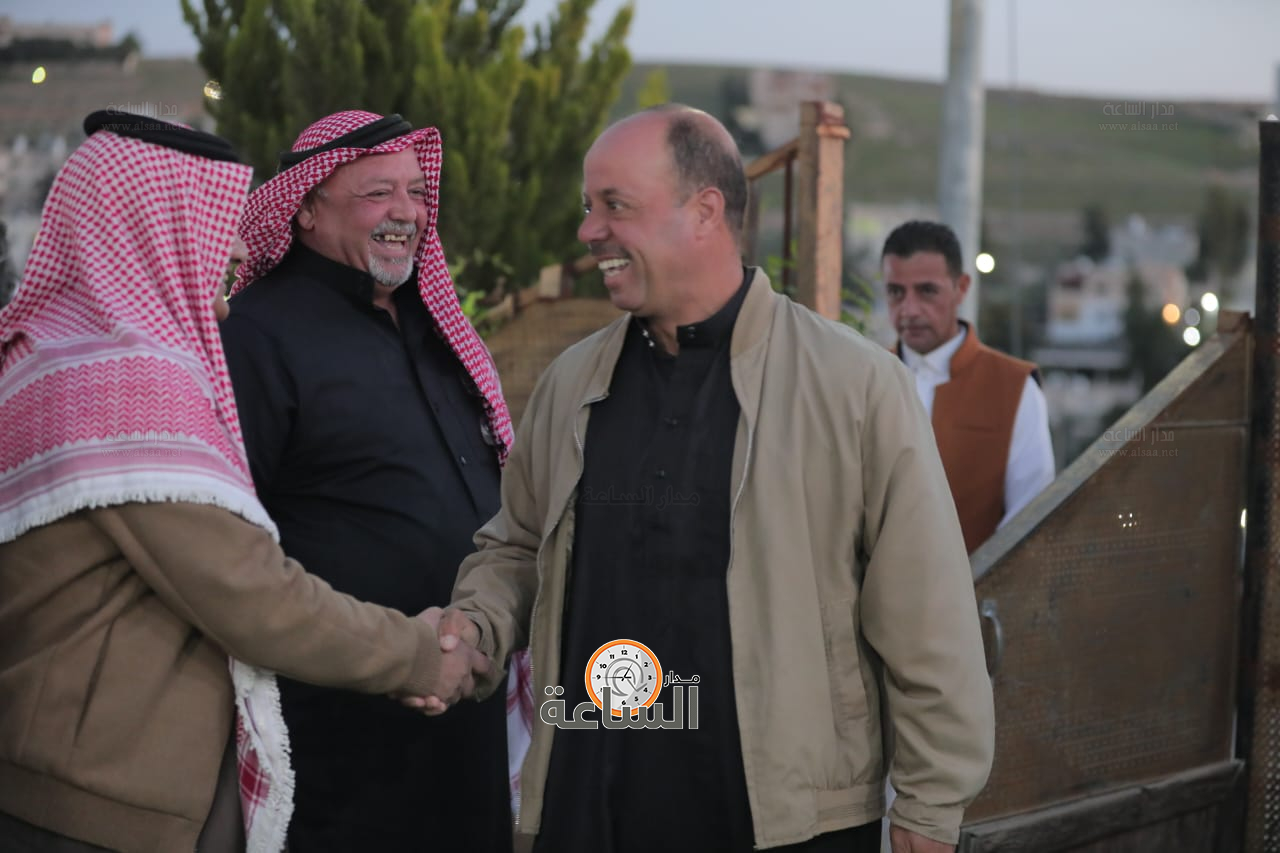 Madar Al-Saa Images 0.8453566084198545