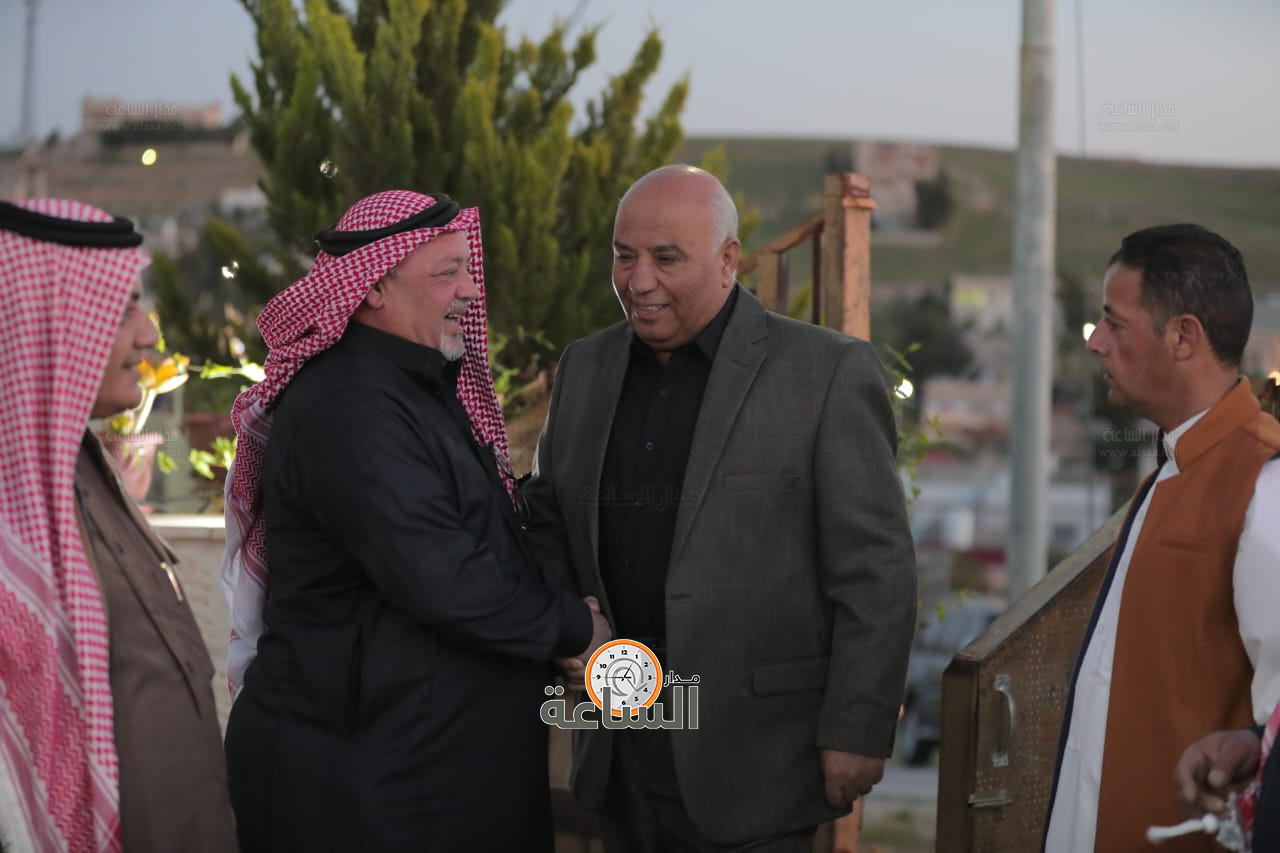 Madar Al-Saa Images 0.8382570117306907