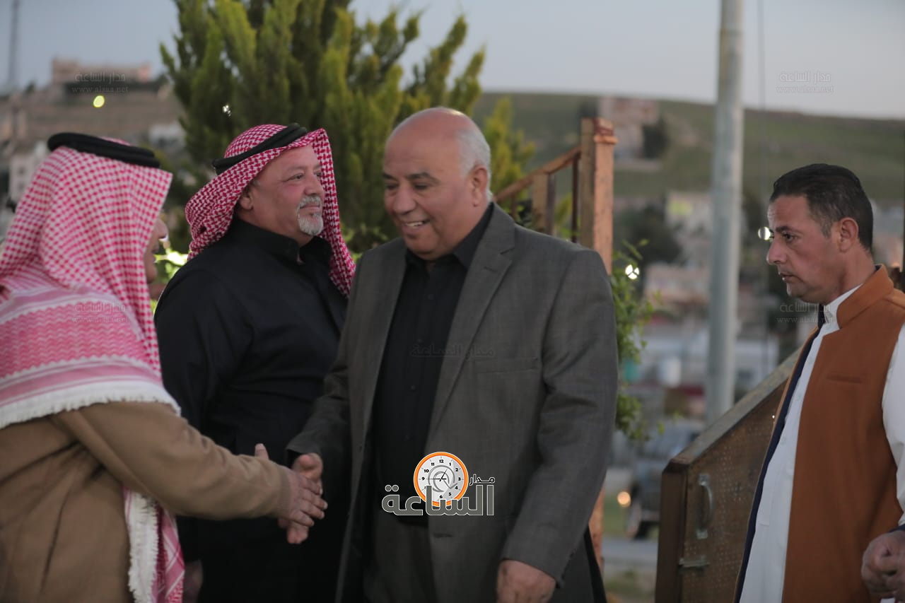 Madar Al-Saa Images 0.15624393944532855