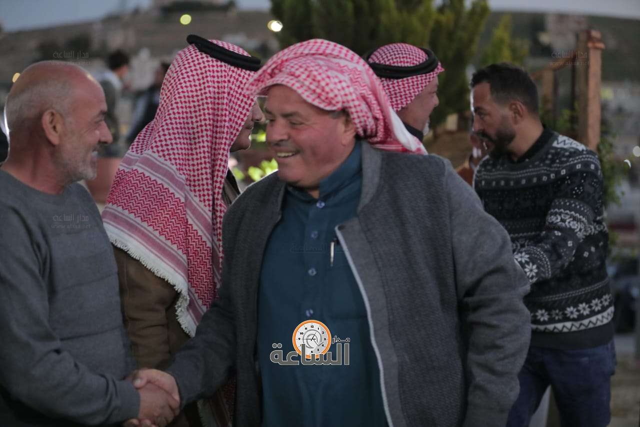 Madar Al-Saa Images 0.5926408421754974