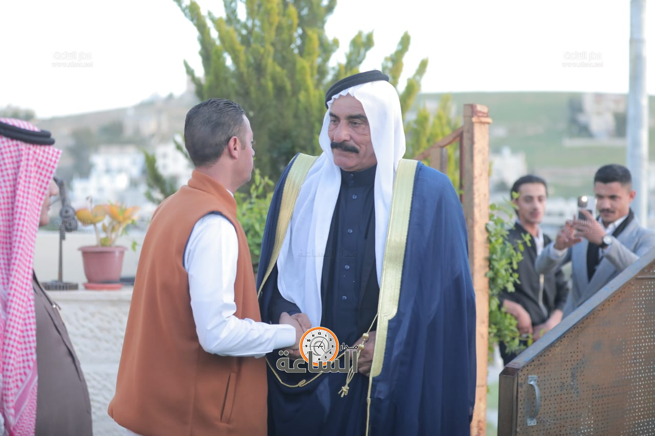 Madar Al-Saa Images 0.7862171681358494