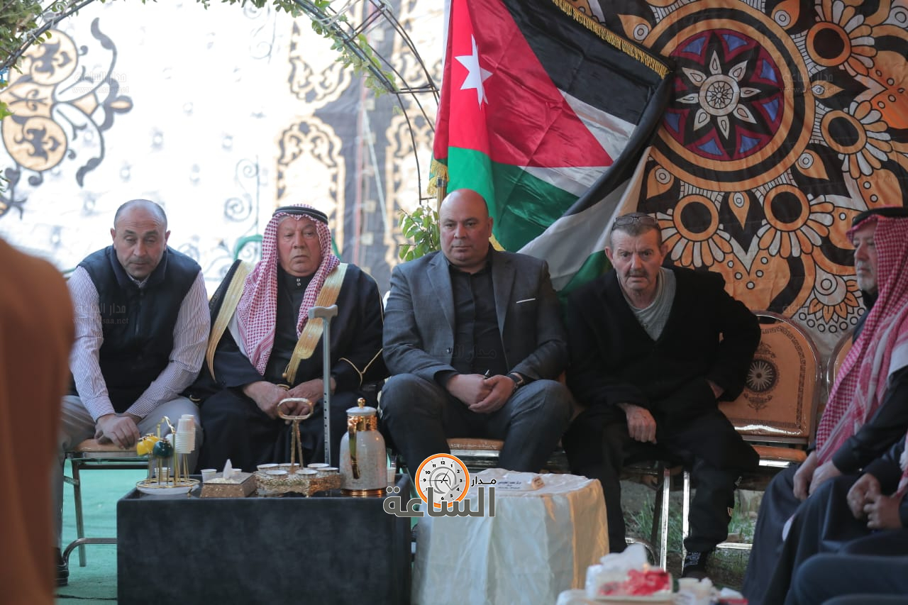 Madar Al-Saa Images 0.6946903852613031