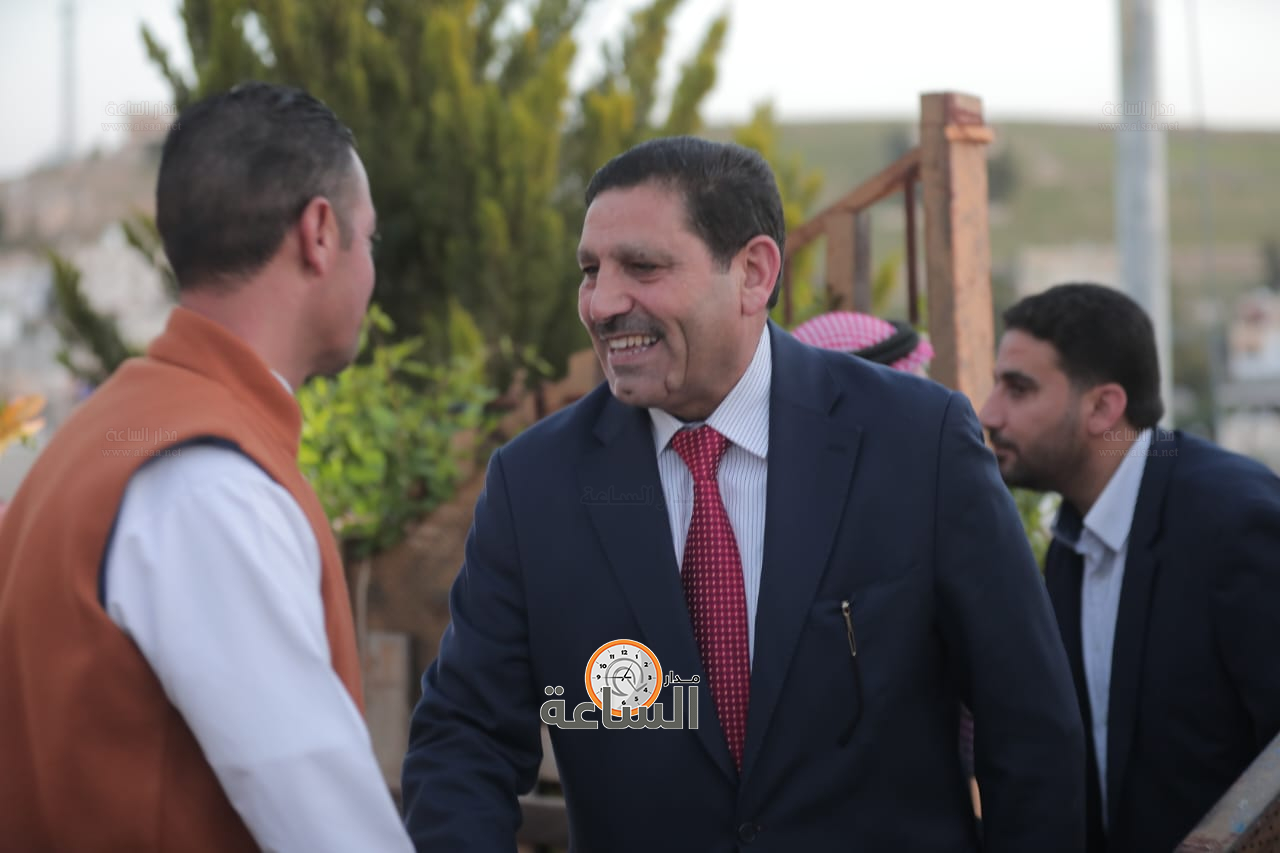 Madar Al-Saa Images 0.670467444682302