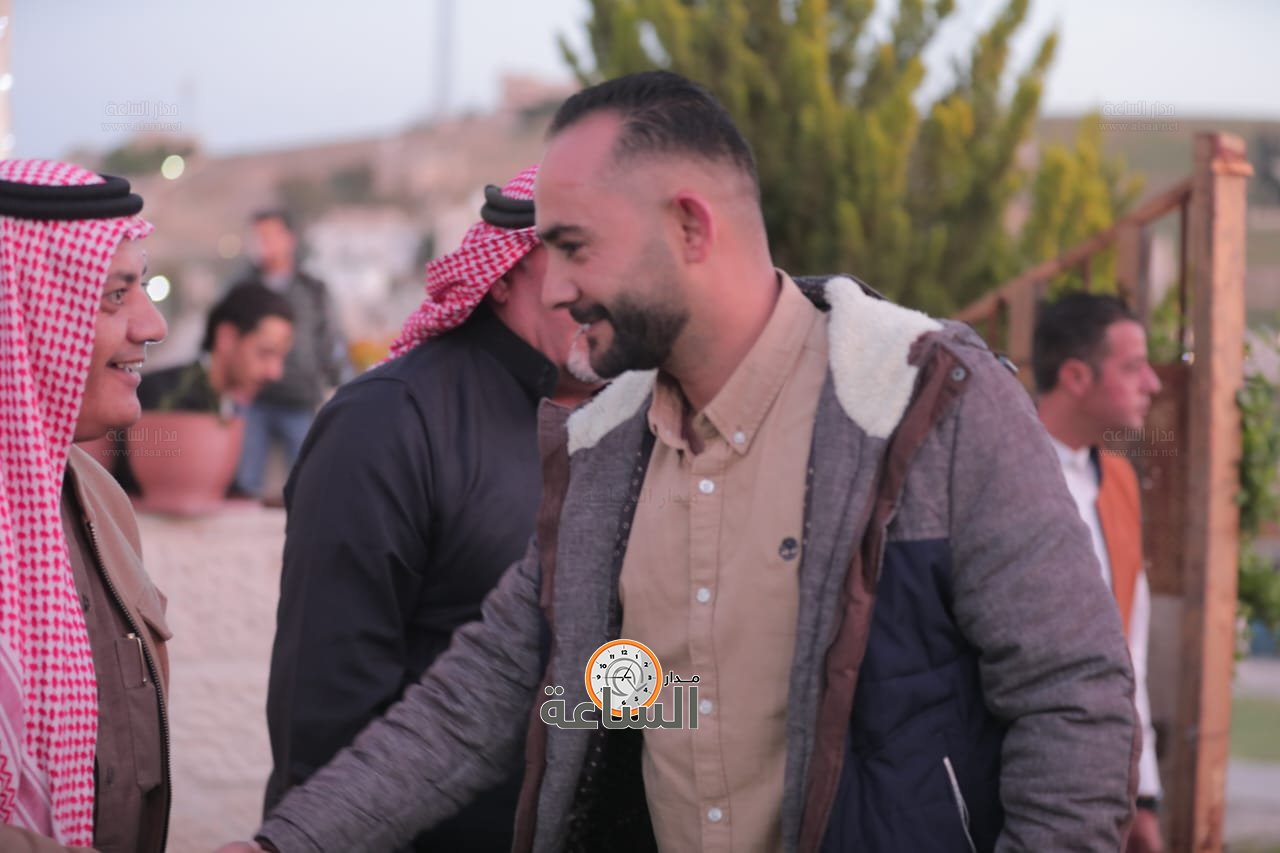 Madar Al-Saa Images 0.3194160302624849