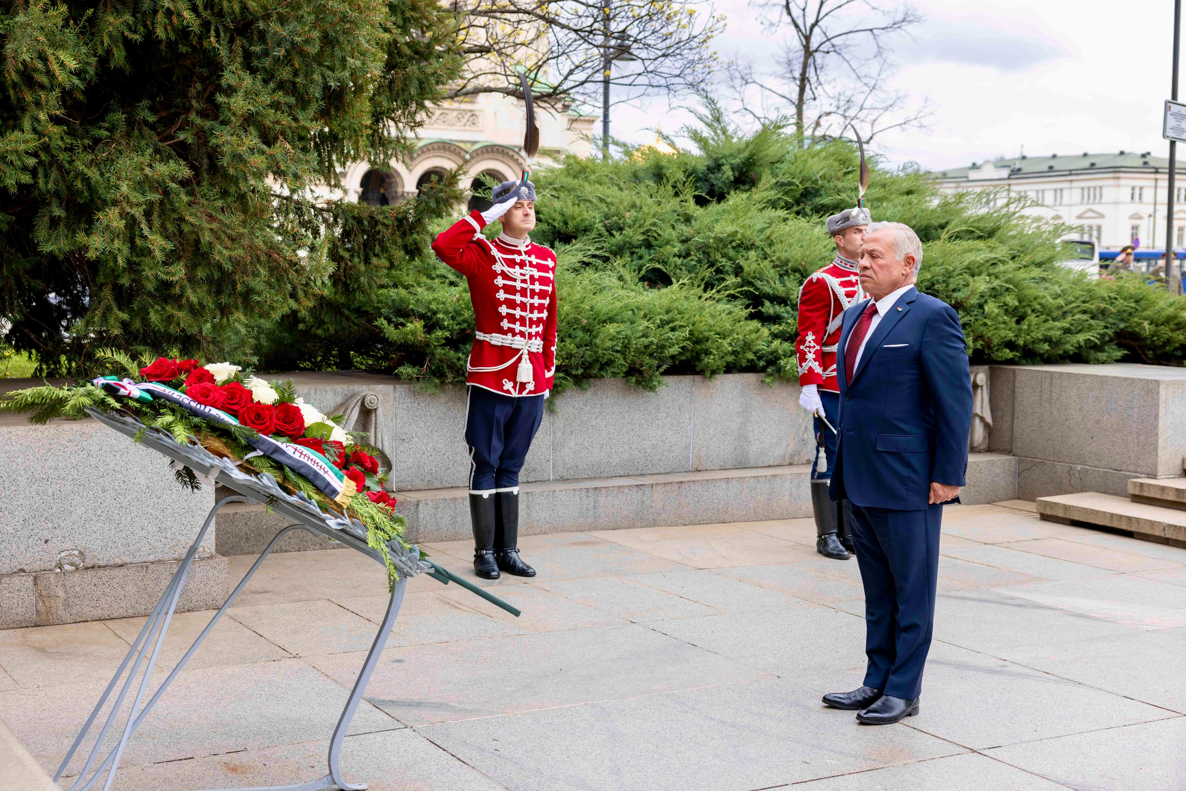 Madar Al-Saa Images 0.5625728268043675