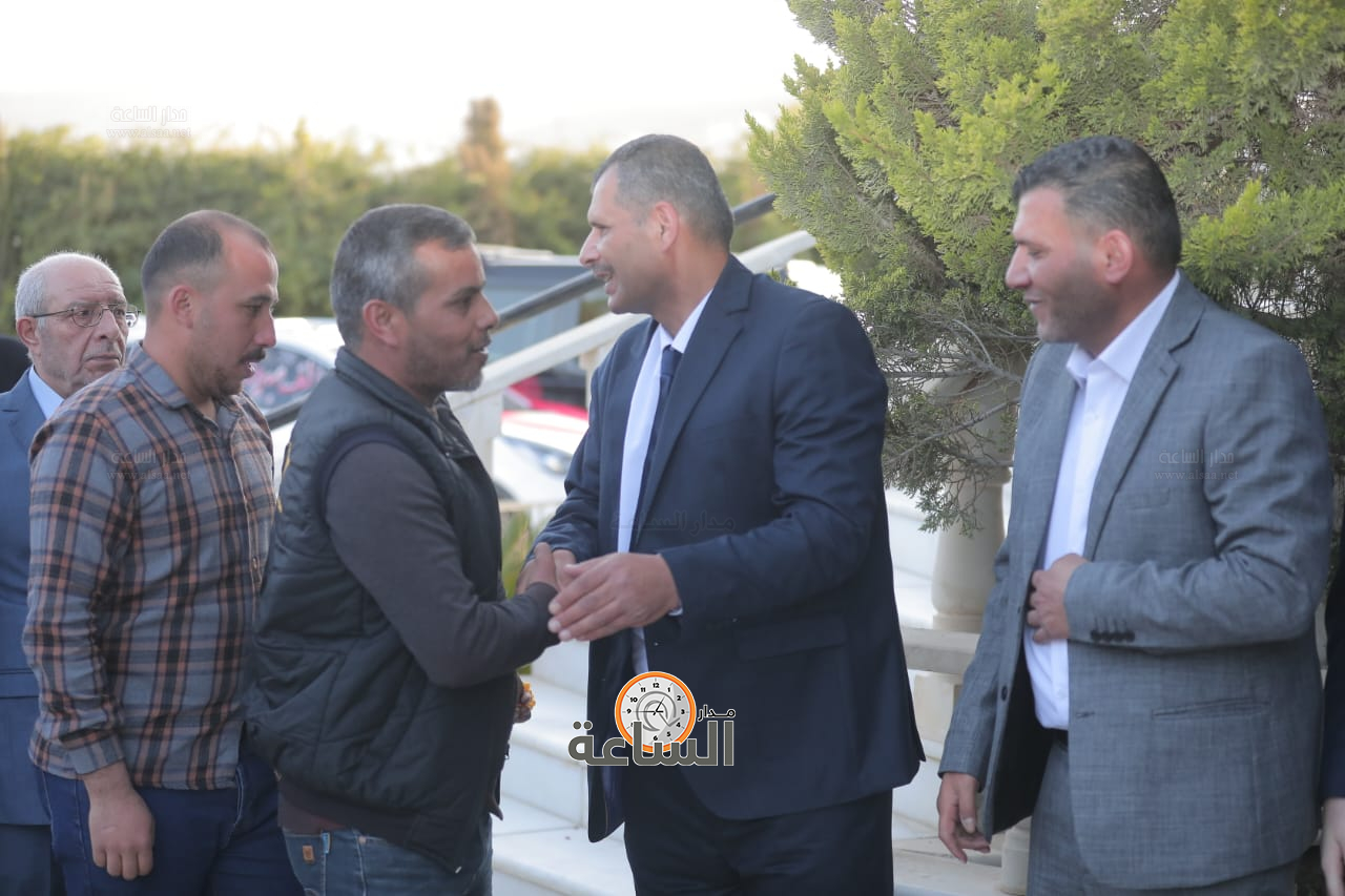 Madar Al-Saa Images 0.8969351653548829