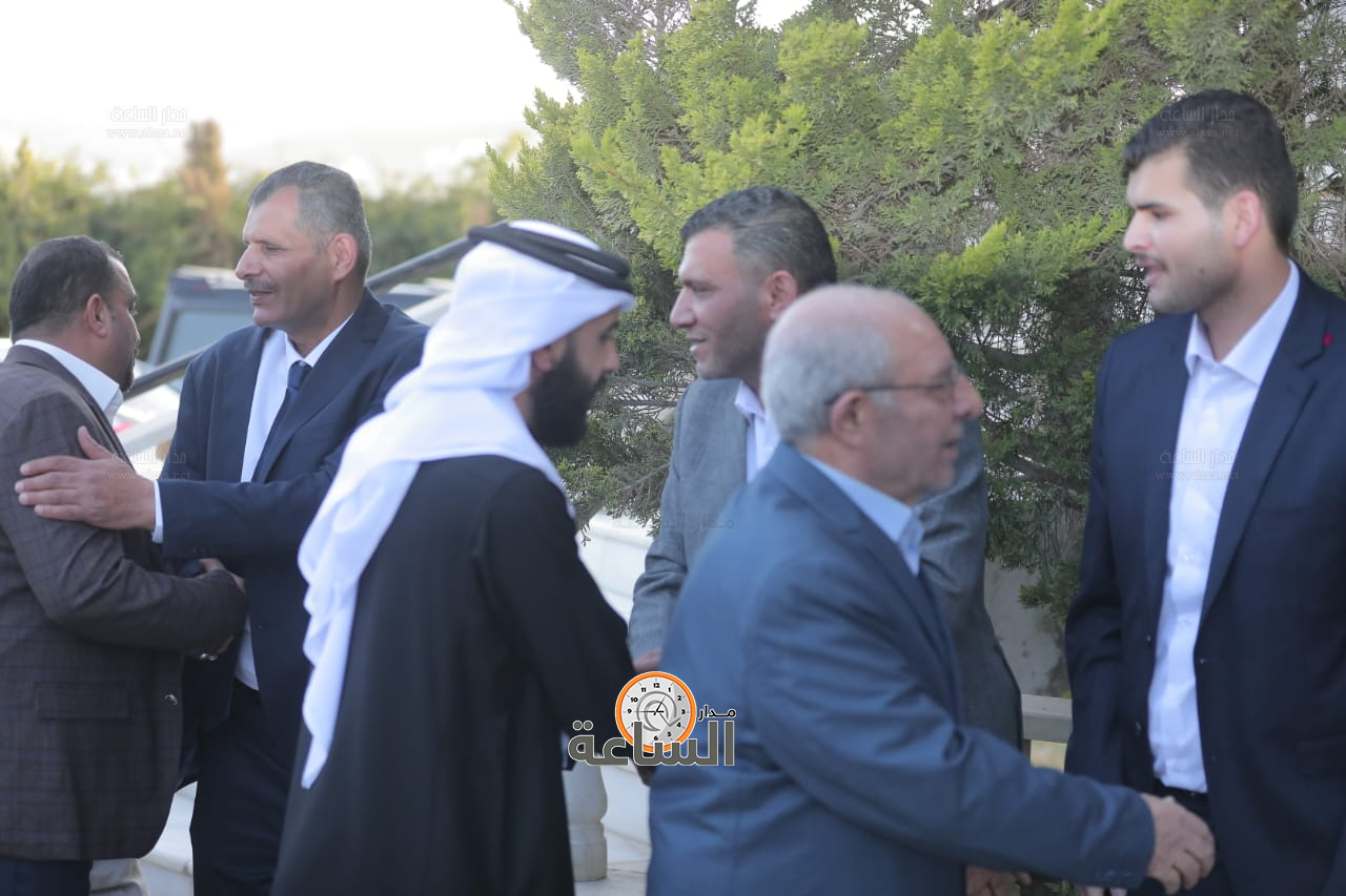 Madar Al-Saa Images 0.8412943560861534