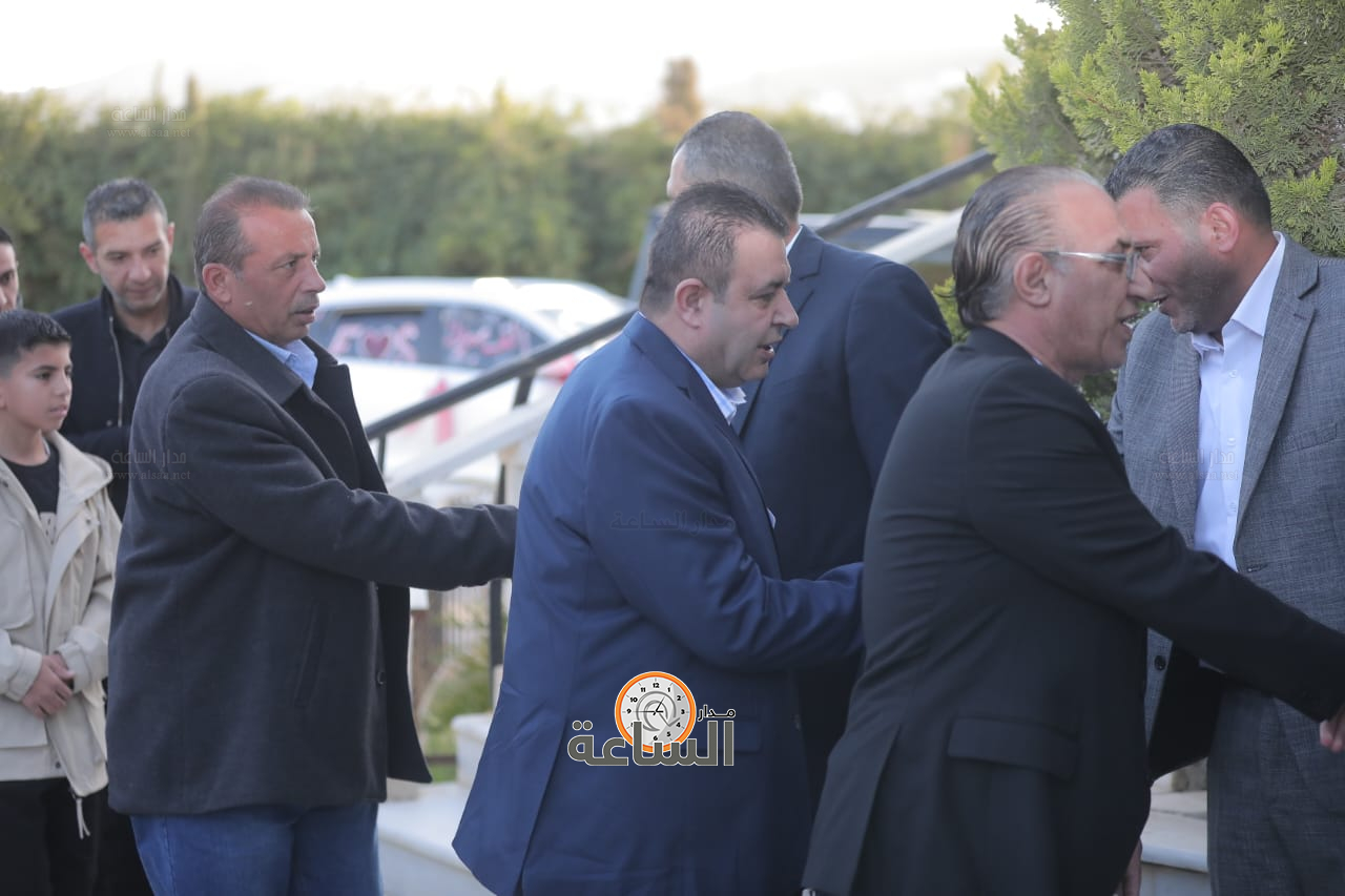 Madar Al-Saa Images 0.8639371877672861