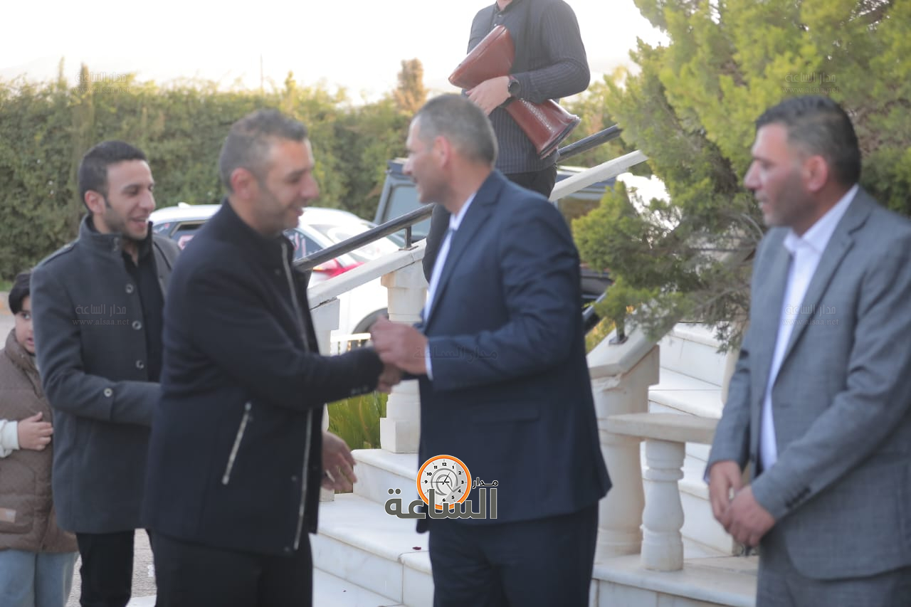 Madar Al-Saa Images 0.49451662243975814