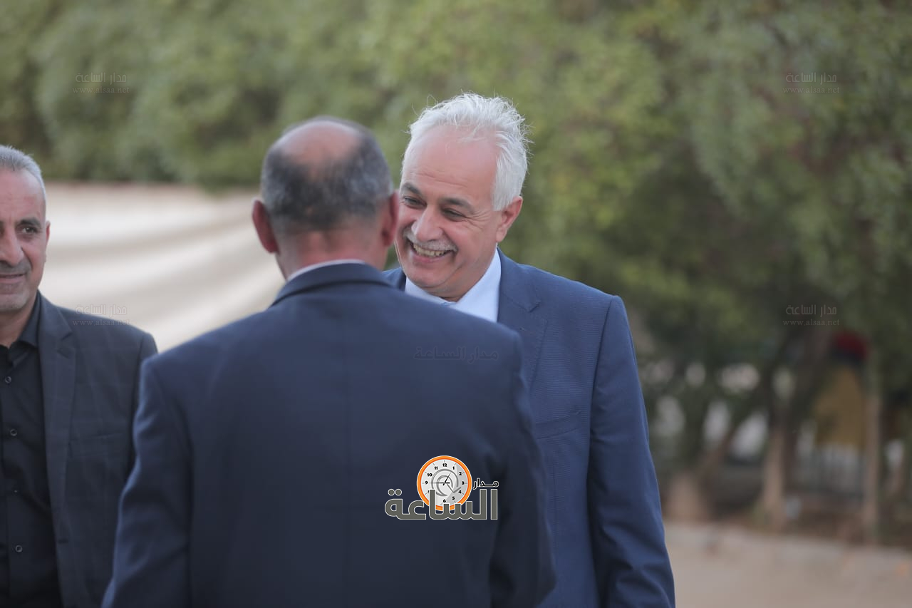 Madar Al-Saa Images 0.8783612746789702