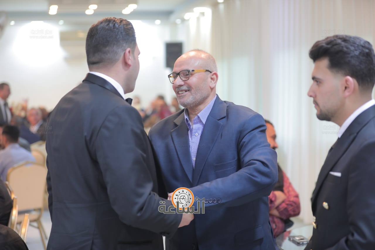 Madar Al-Saa Images 0.4369190529824496