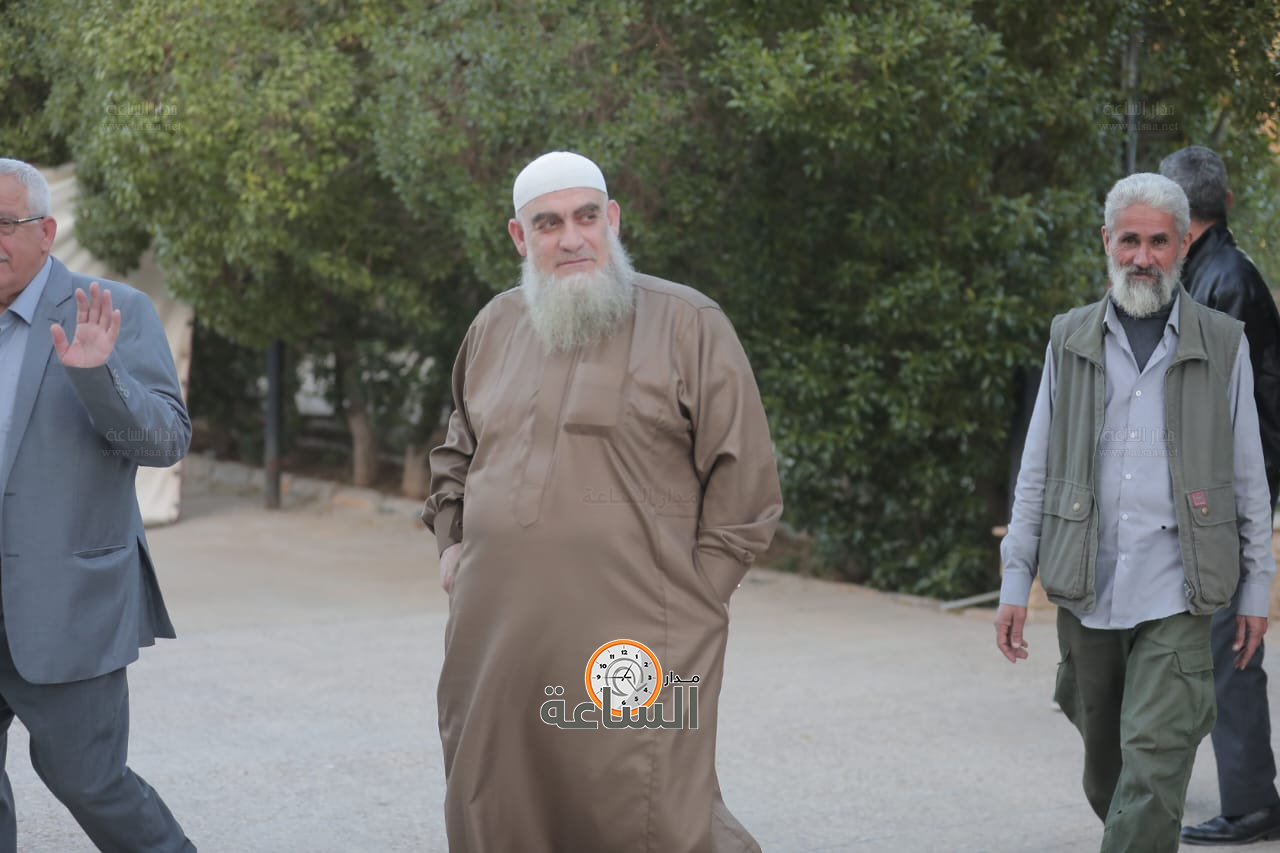 Madar Al-Saa Images 0.40260165711178697