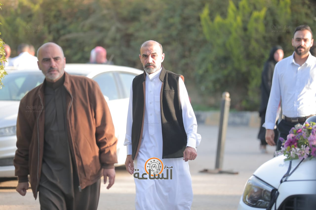 Madar Al-Saa Images 0.3192106152966325