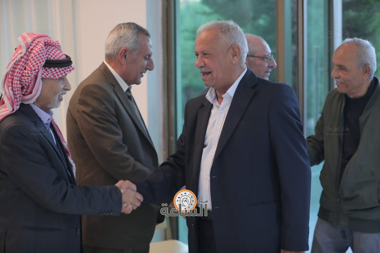 Madar Al-Saa Images 0.533446412395753