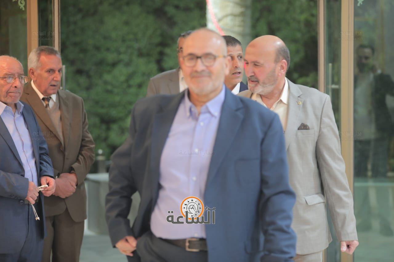 Madar Al-Saa Images 0.3377032389920447