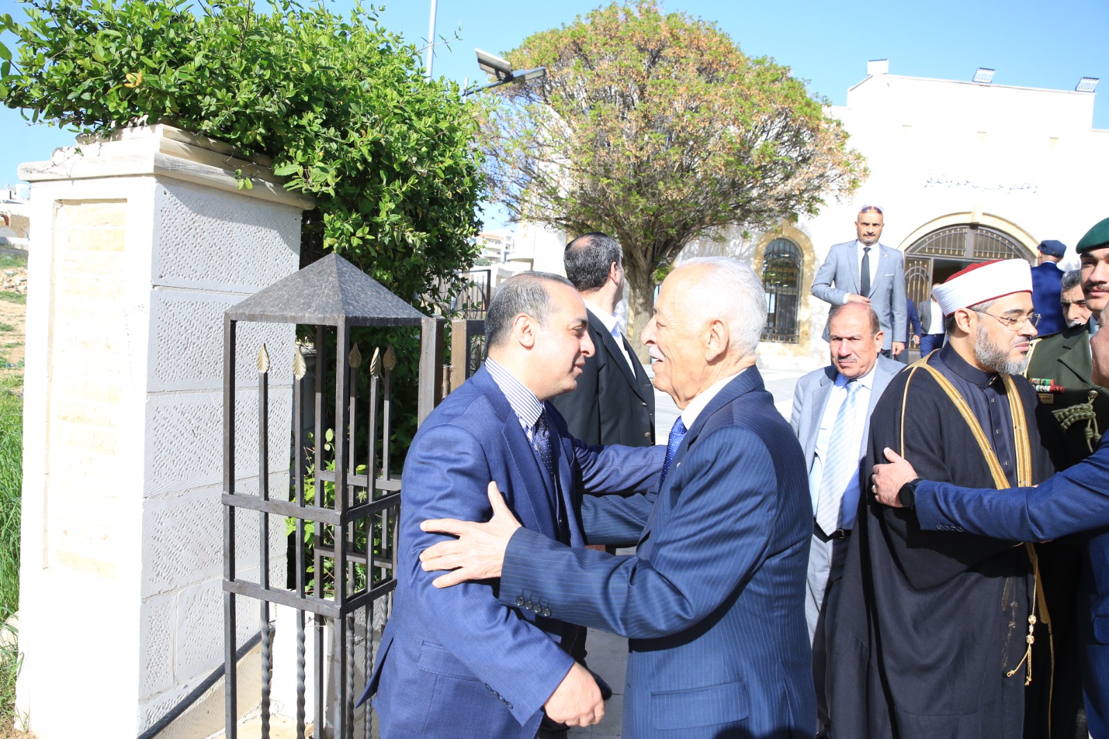 Madar Al-Saa Images 0.6528472185106371