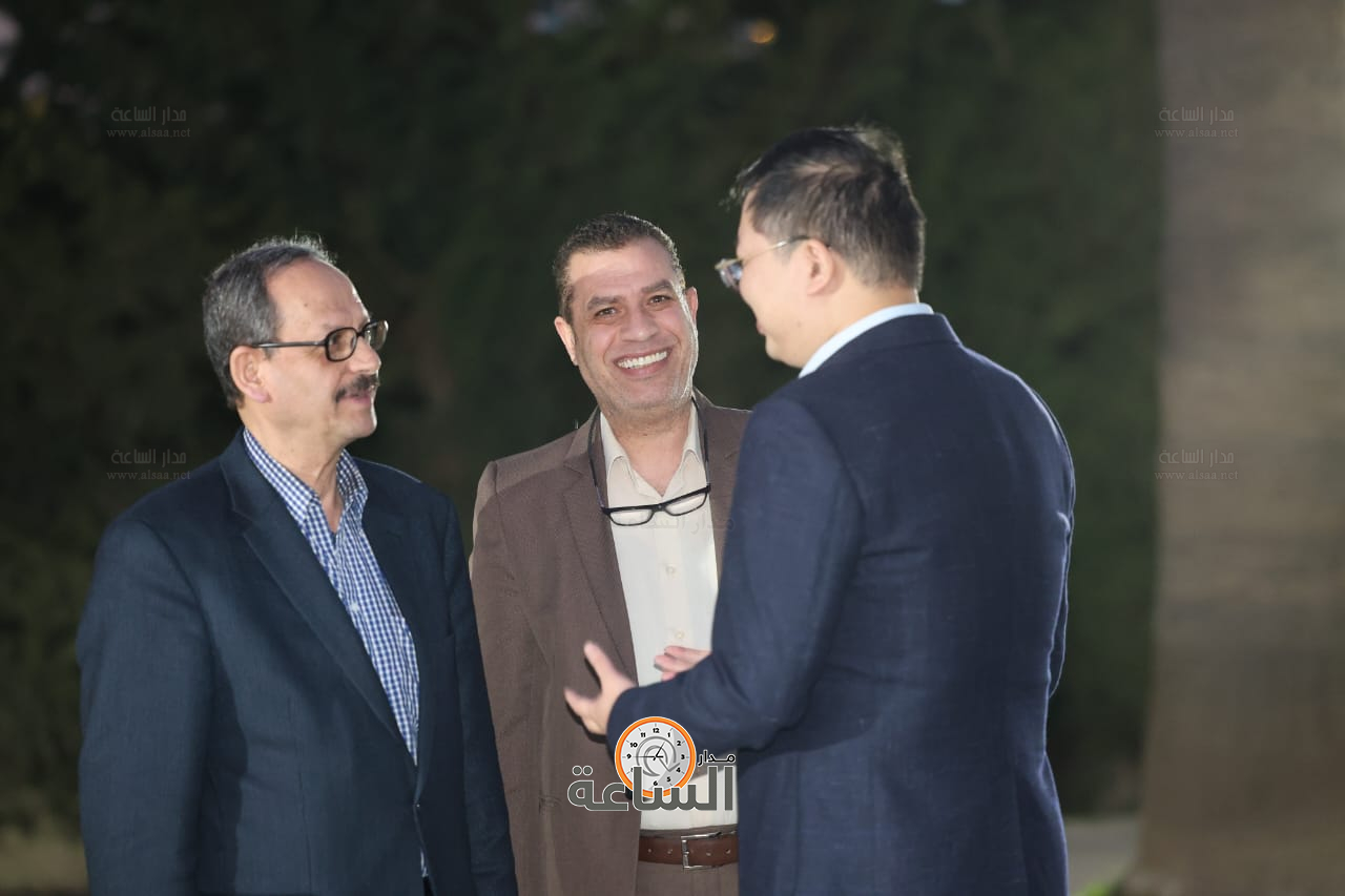 Madar Al-Saa Images 0.9902330156131656