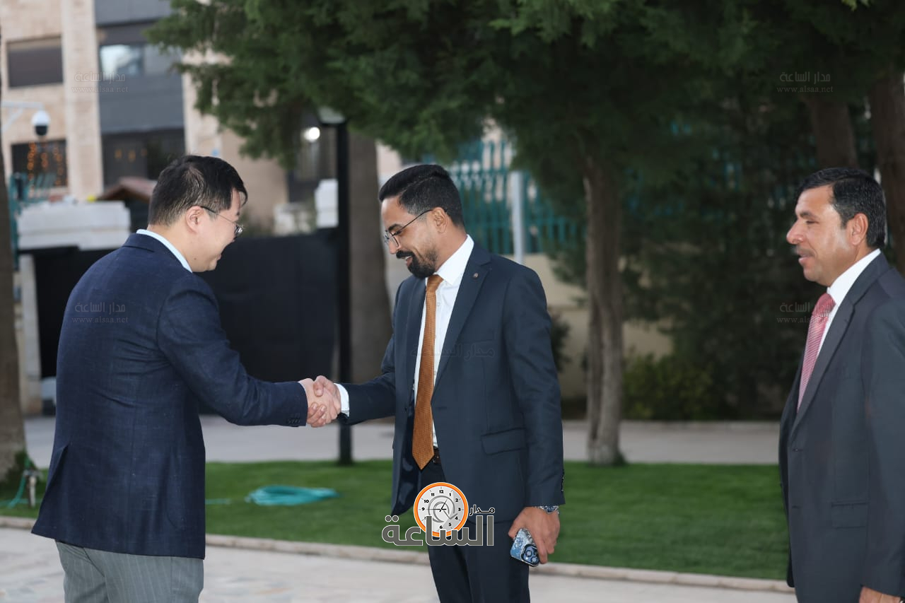 Madar Al-Saa Images 0.667505657274666