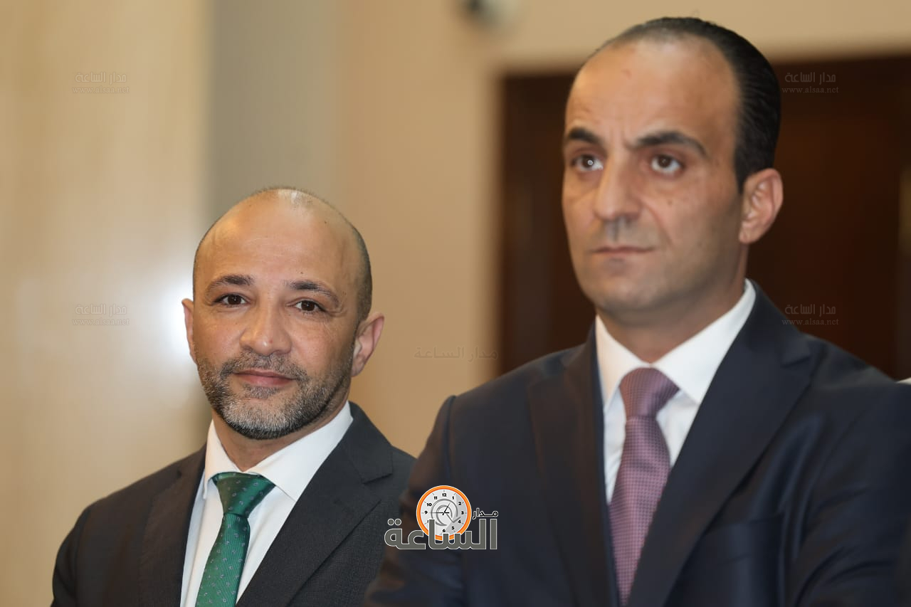 Madar Al-Saa Images 0.8739170760371298