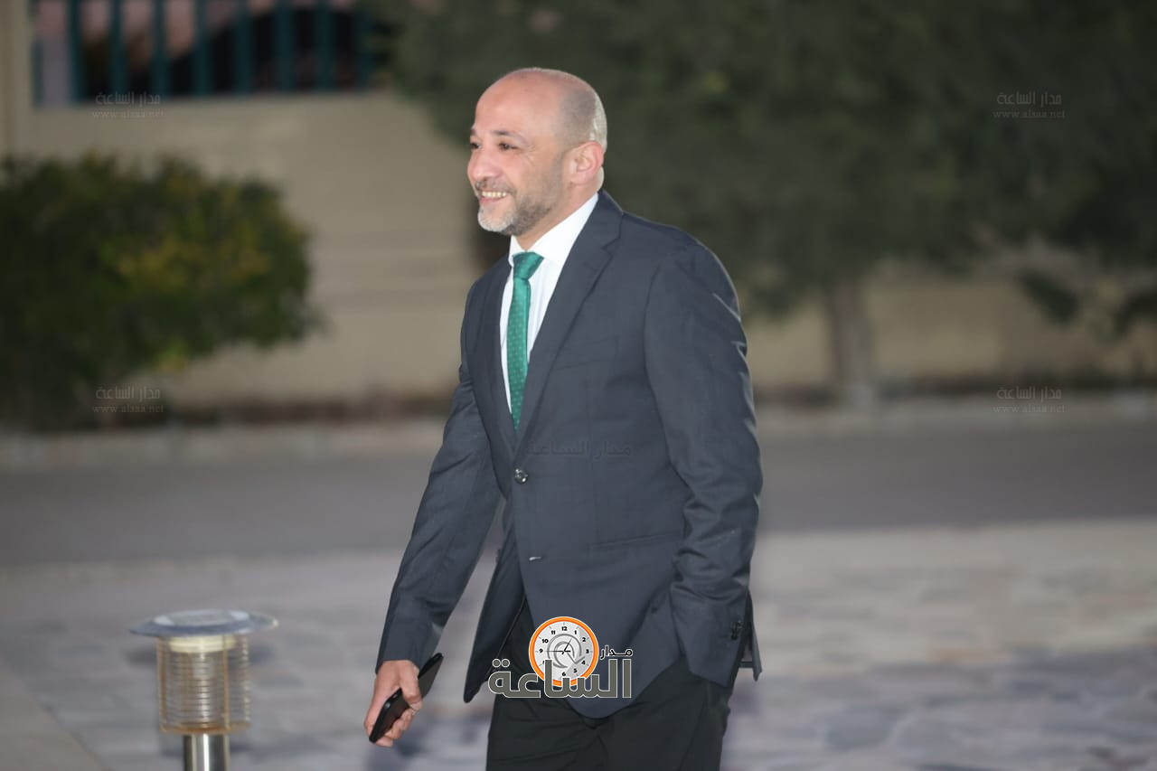 Madar Al-Saa Images 0.5385023453131959