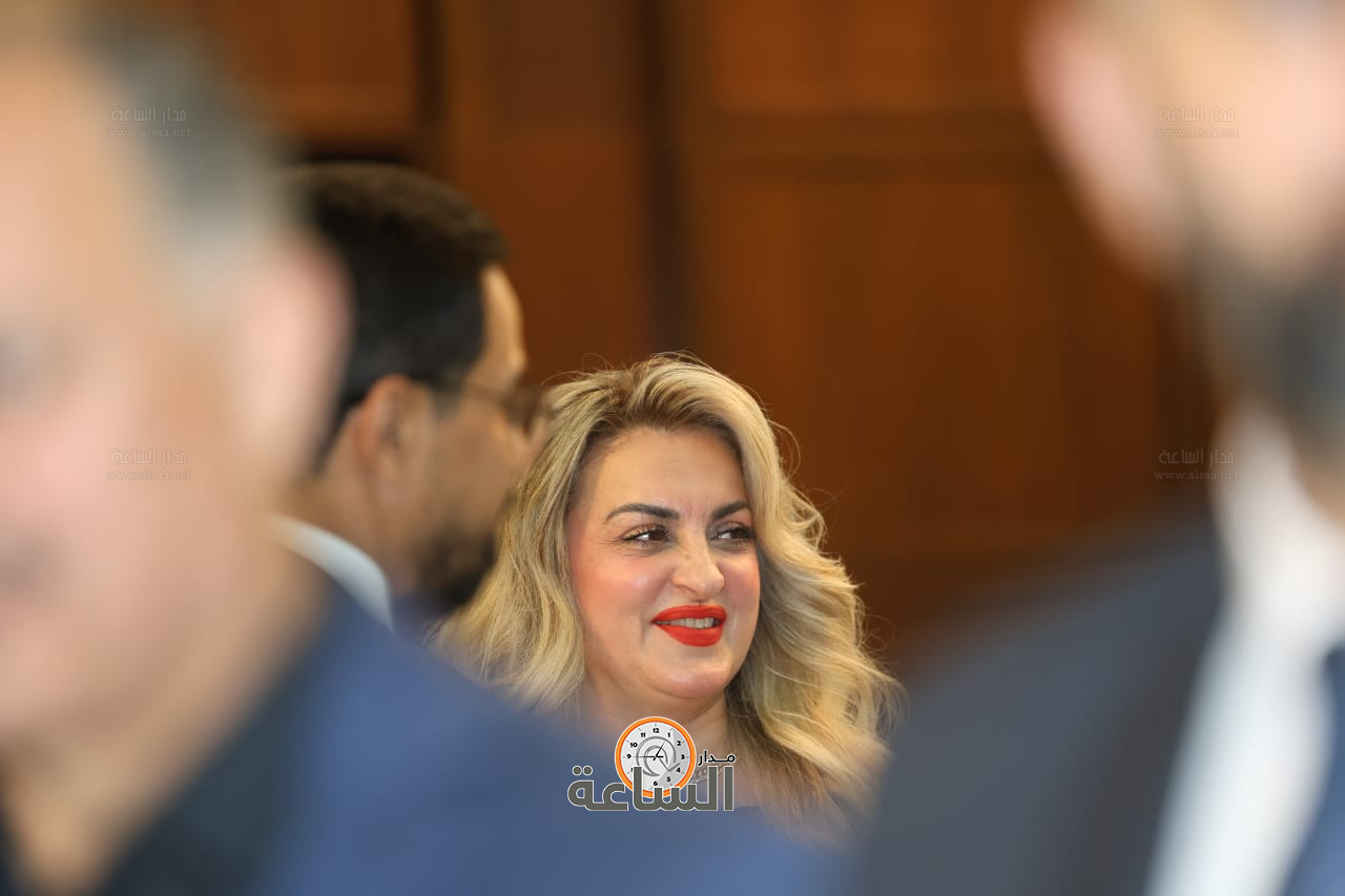 Madar Al-Saa Images 0.49729871382253577