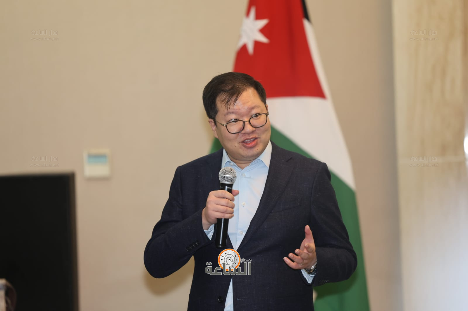 Madar Al-Saa Images 0.8680418939356382