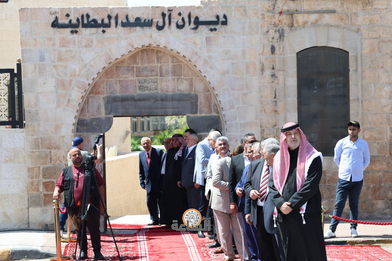 Madar Al-Saa Images 0.04163342317540519