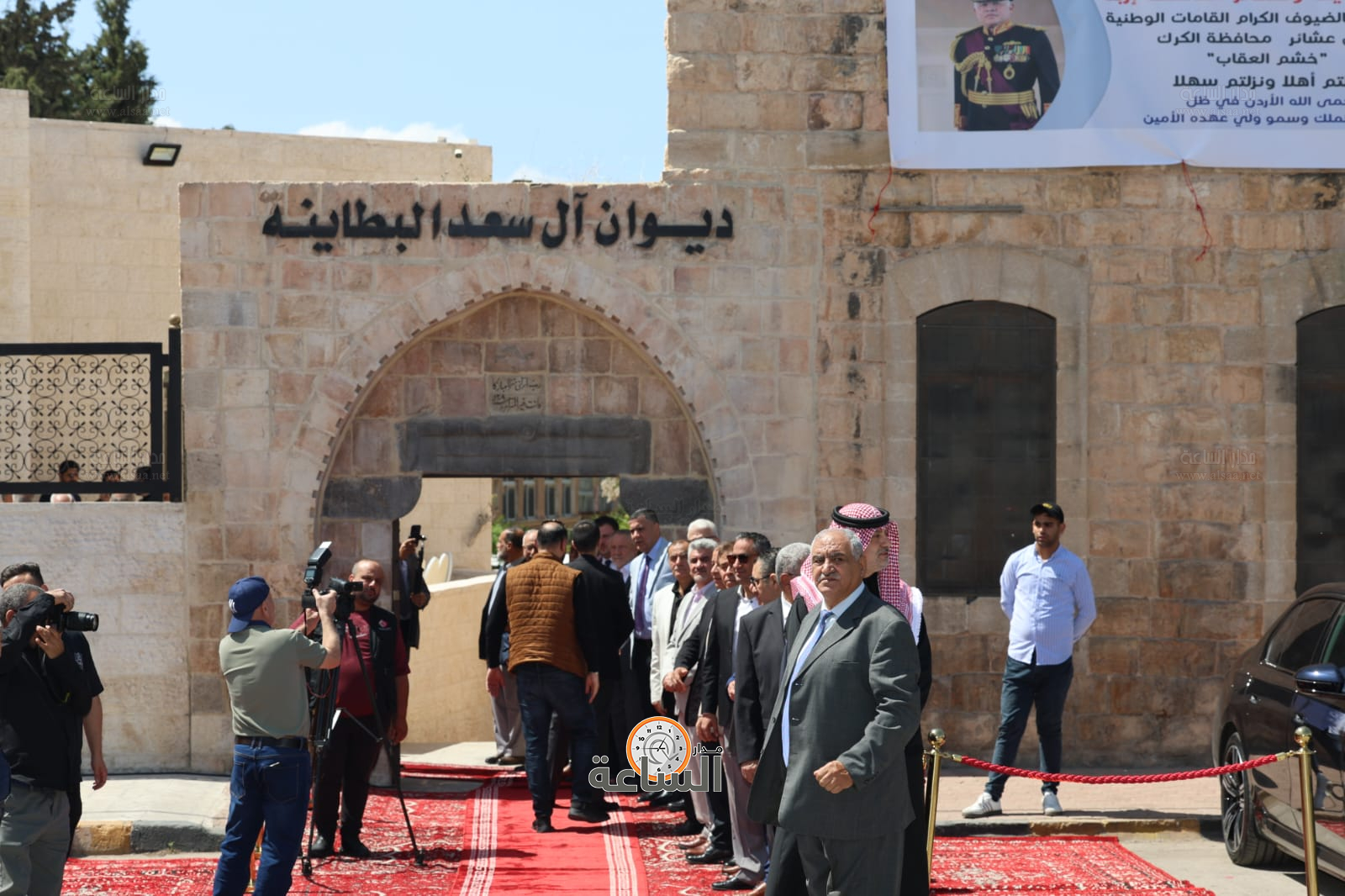 Madar Al-Saa Images 0.9802378971135592