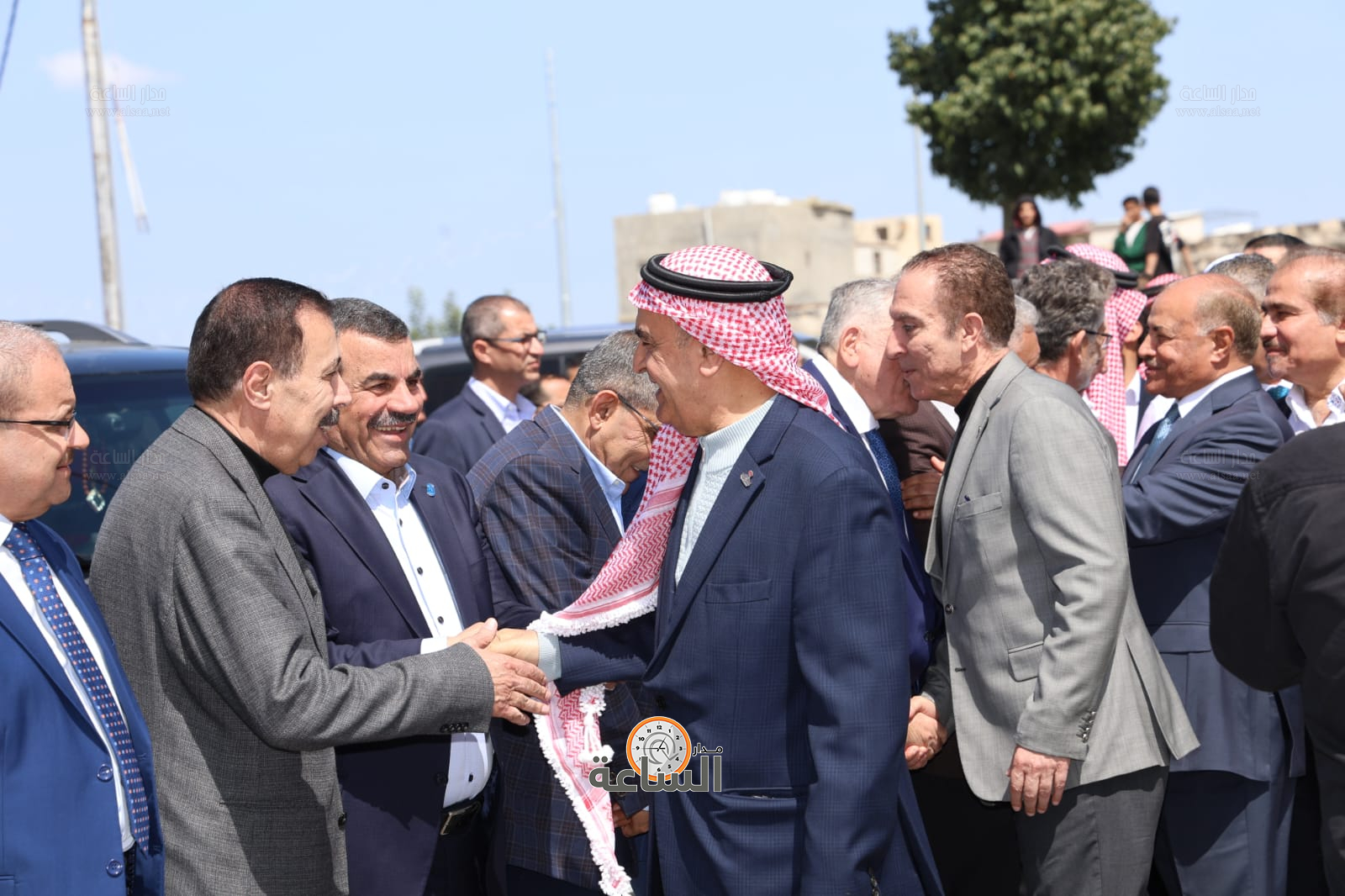 Madar Al-Saa Images 0.49910142166747695